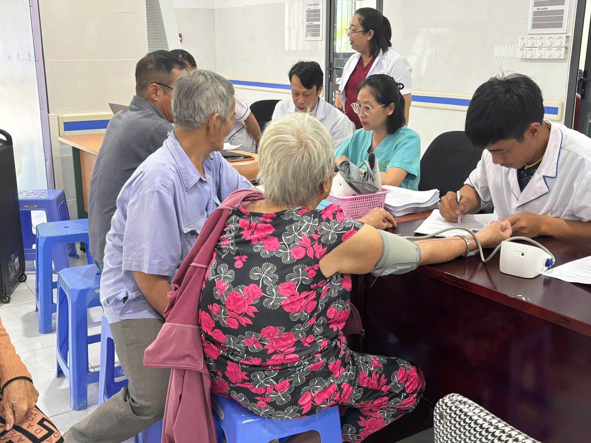 Tăng Cường Khám Sức Khỏe Định Kỳ Miễn Phí Tại TPHCM: Kết Quả Khả Quan Sau 7 Tuần Triển Khai