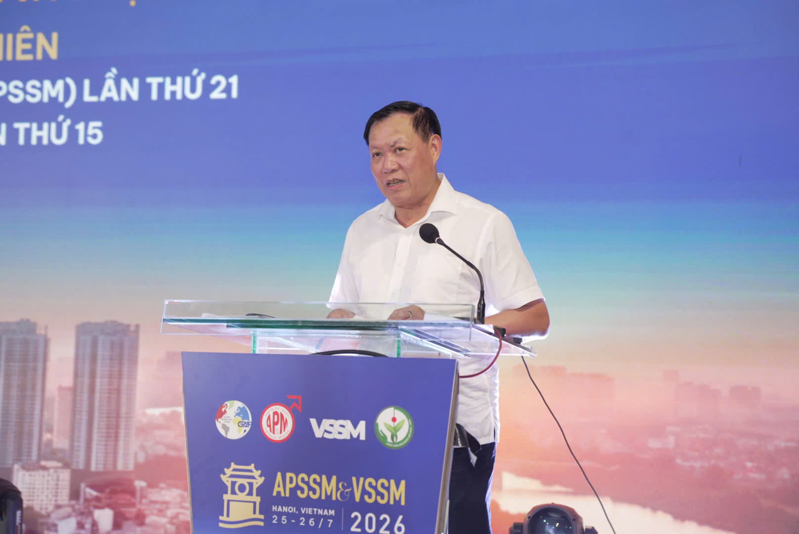 Thứ trưởng Đỗ Xuân Tuyên: Y học Giới tính góp phần nâng cao chất lượng dân số và thích ứng già hóa dân số- Ảnh 1.