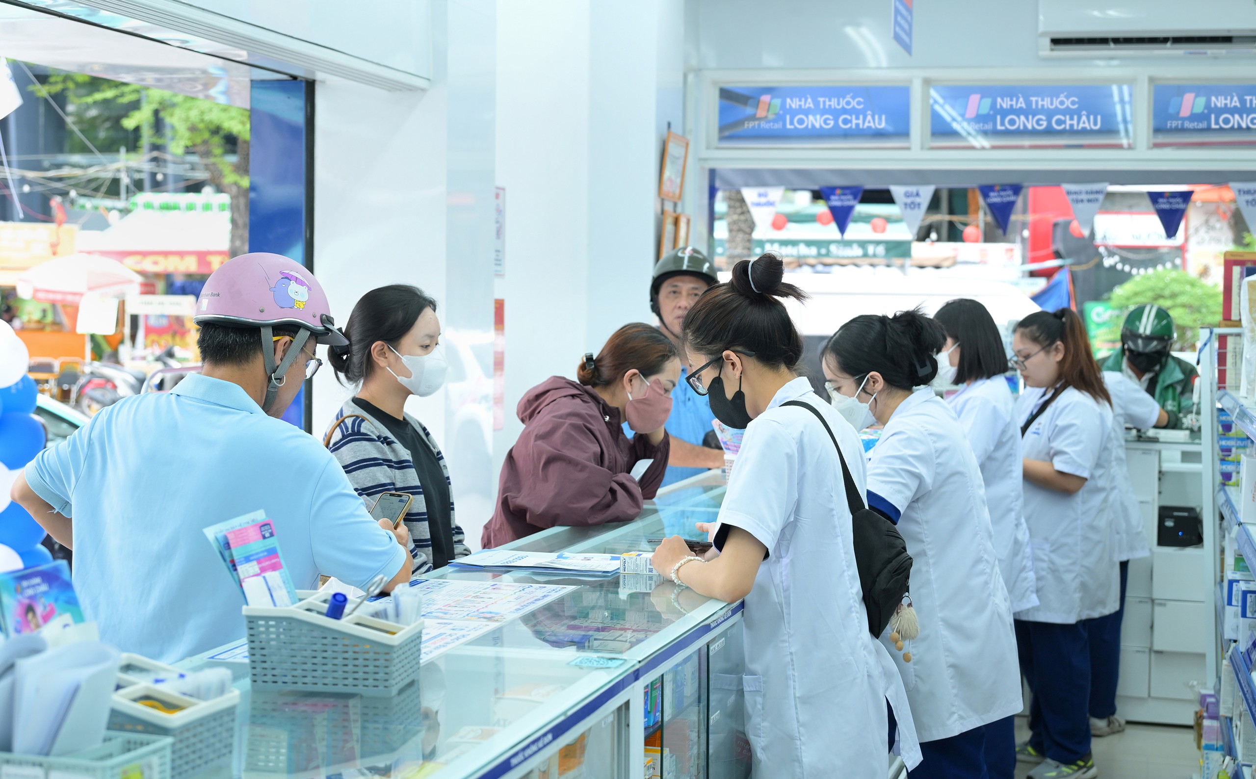 Bệnh nhân bệnh hiếm tại Việt Nam tiếp cận sớm thuốc điều trị trúng đích mới- Ảnh 1.