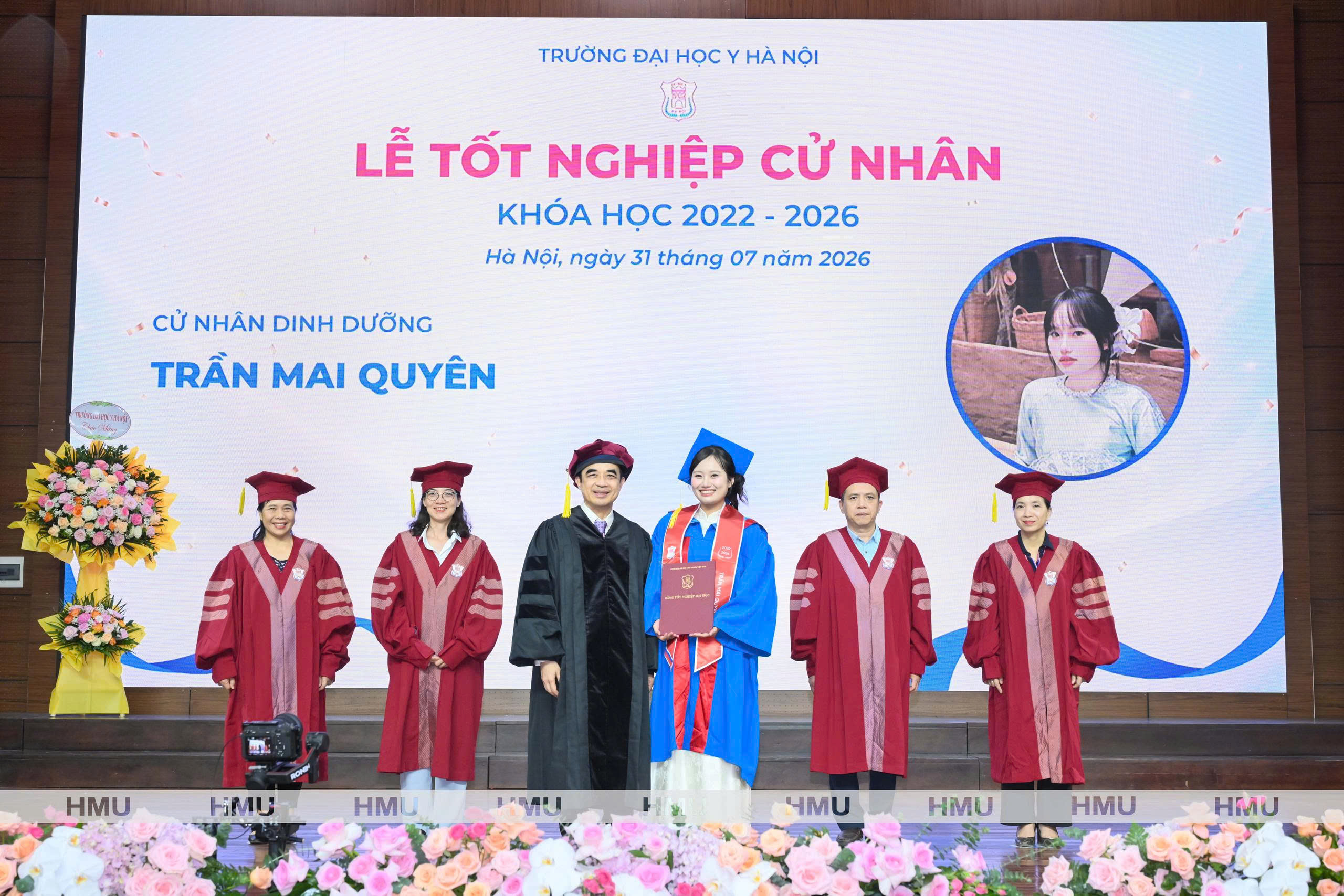 Lễ tốt nghiệp Đại học Y Hà Nội- Ảnh 5.