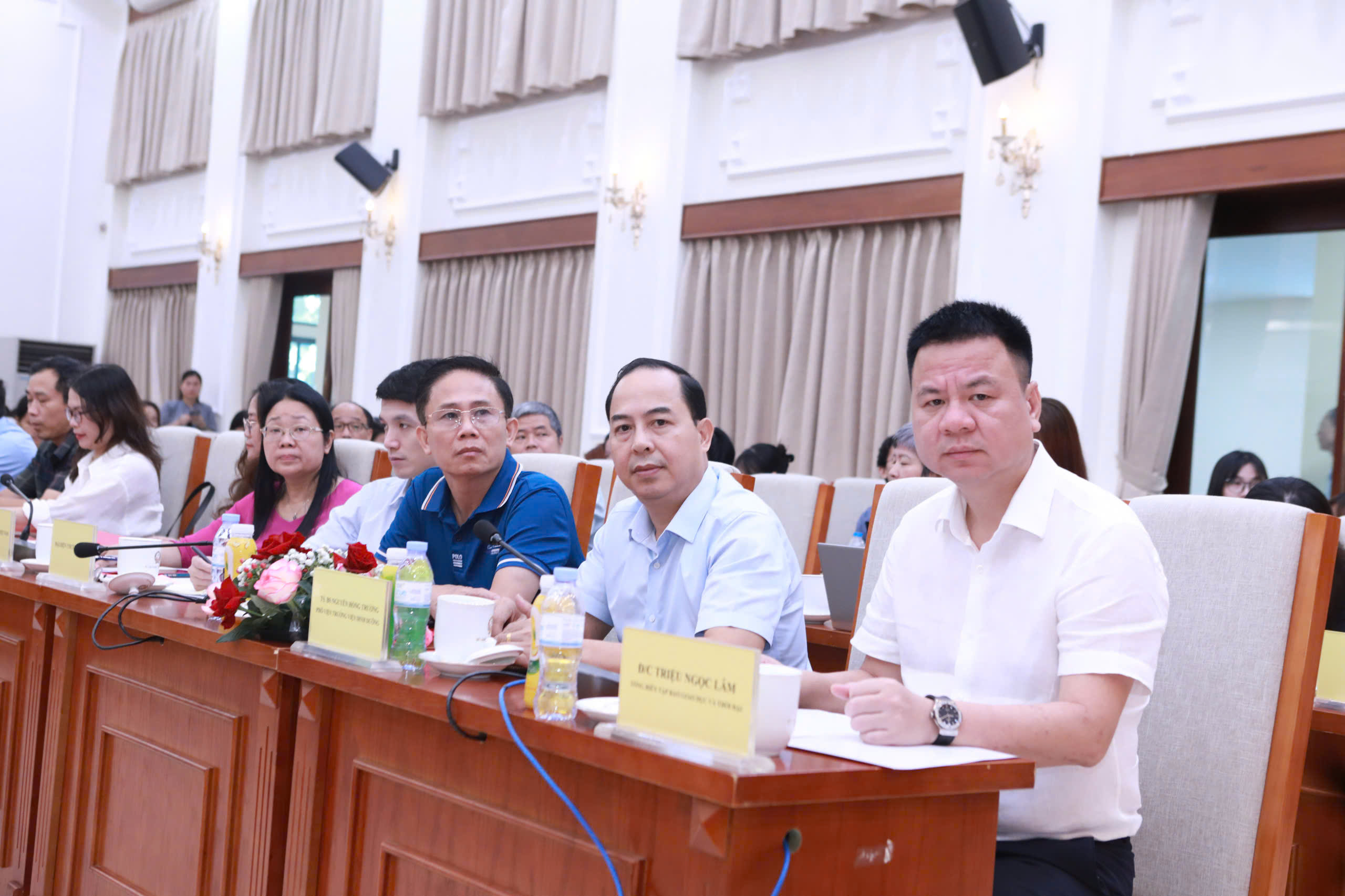 Hội thảo về sức khỏe học đường