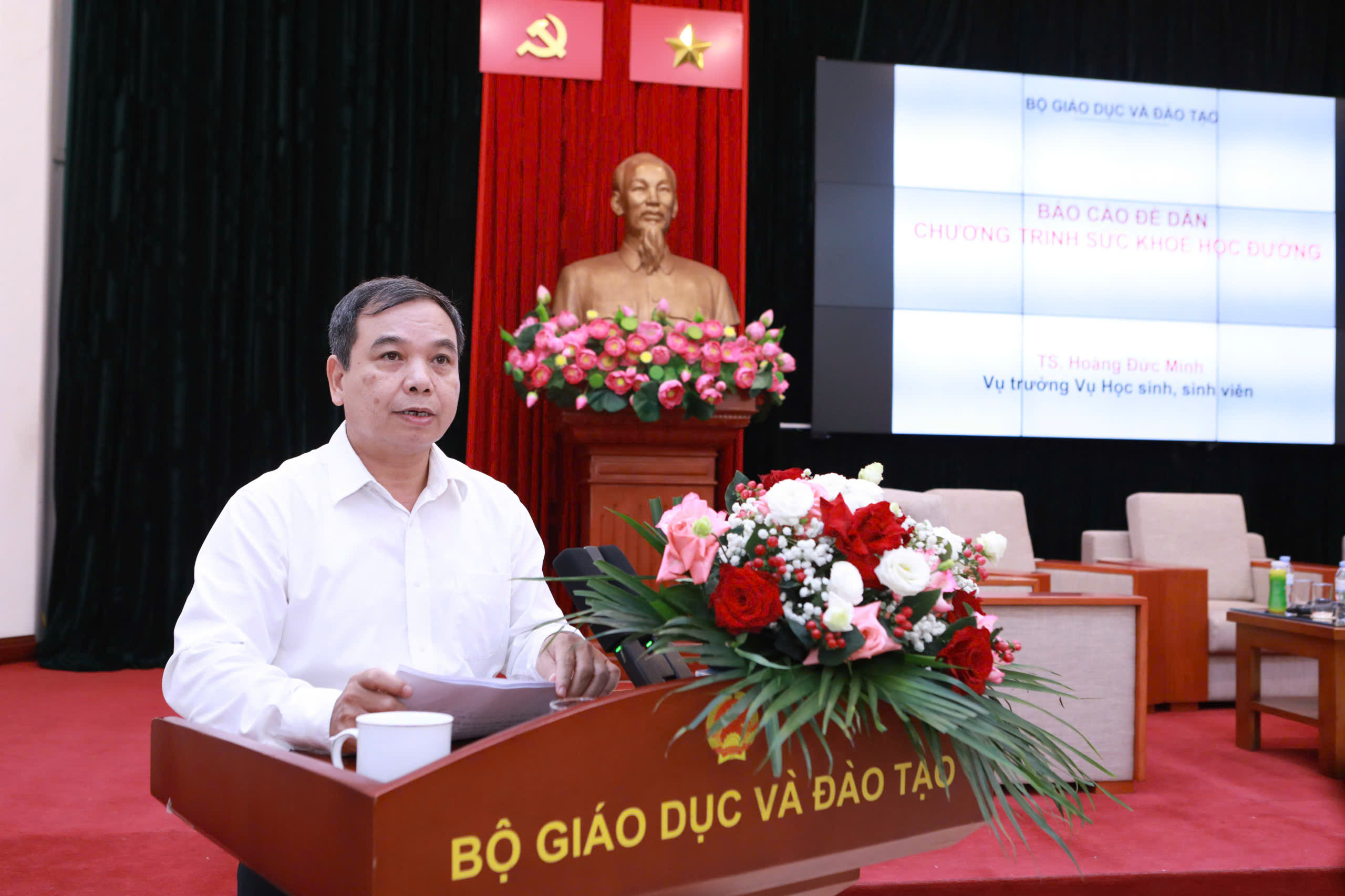 Ông Hoàng Đức Minh phát biểu
