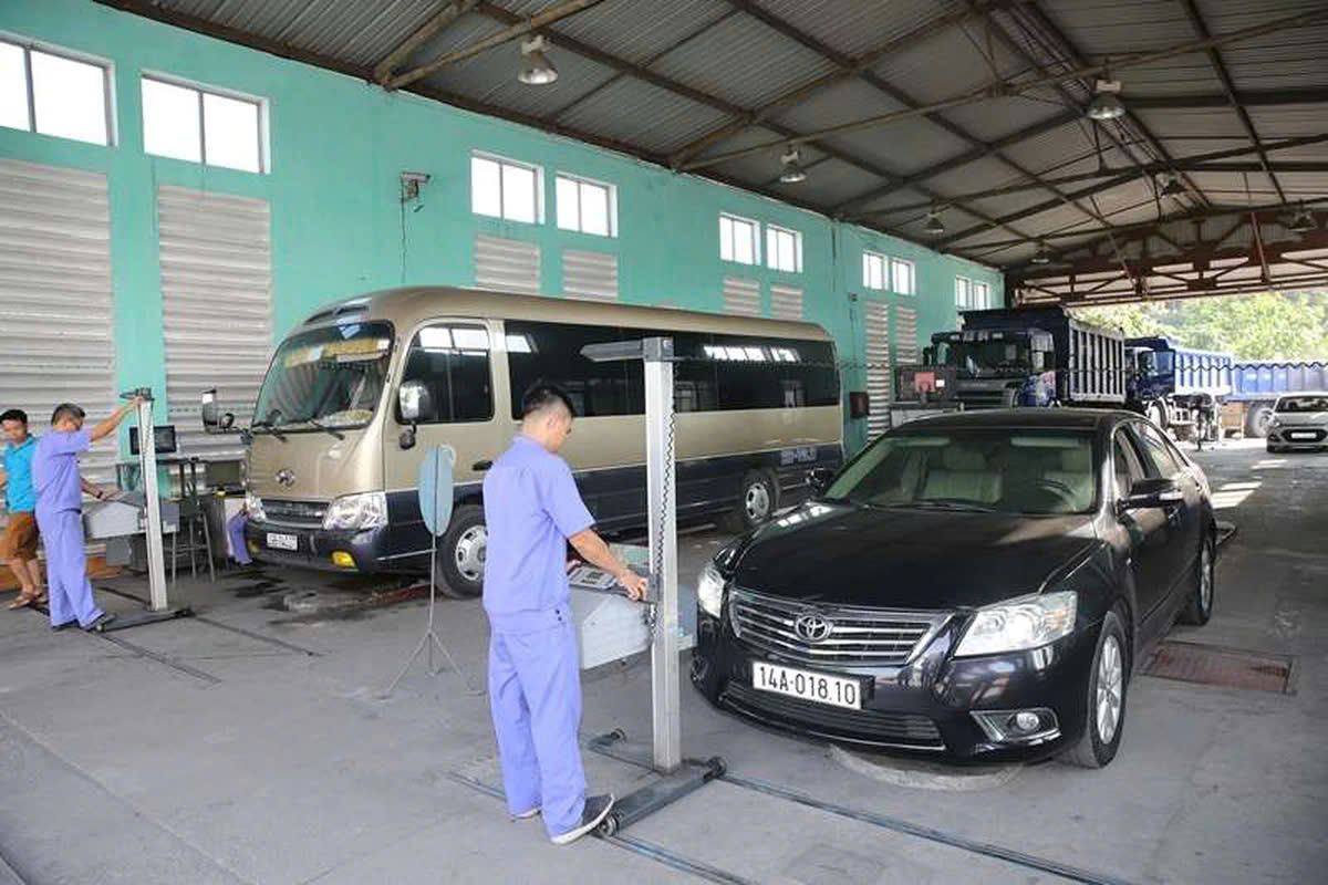 Chính Sách Miễn Giảm Phí Trước Bạ Ô Tô và Xe Máy Cho Người Dùng VNEID