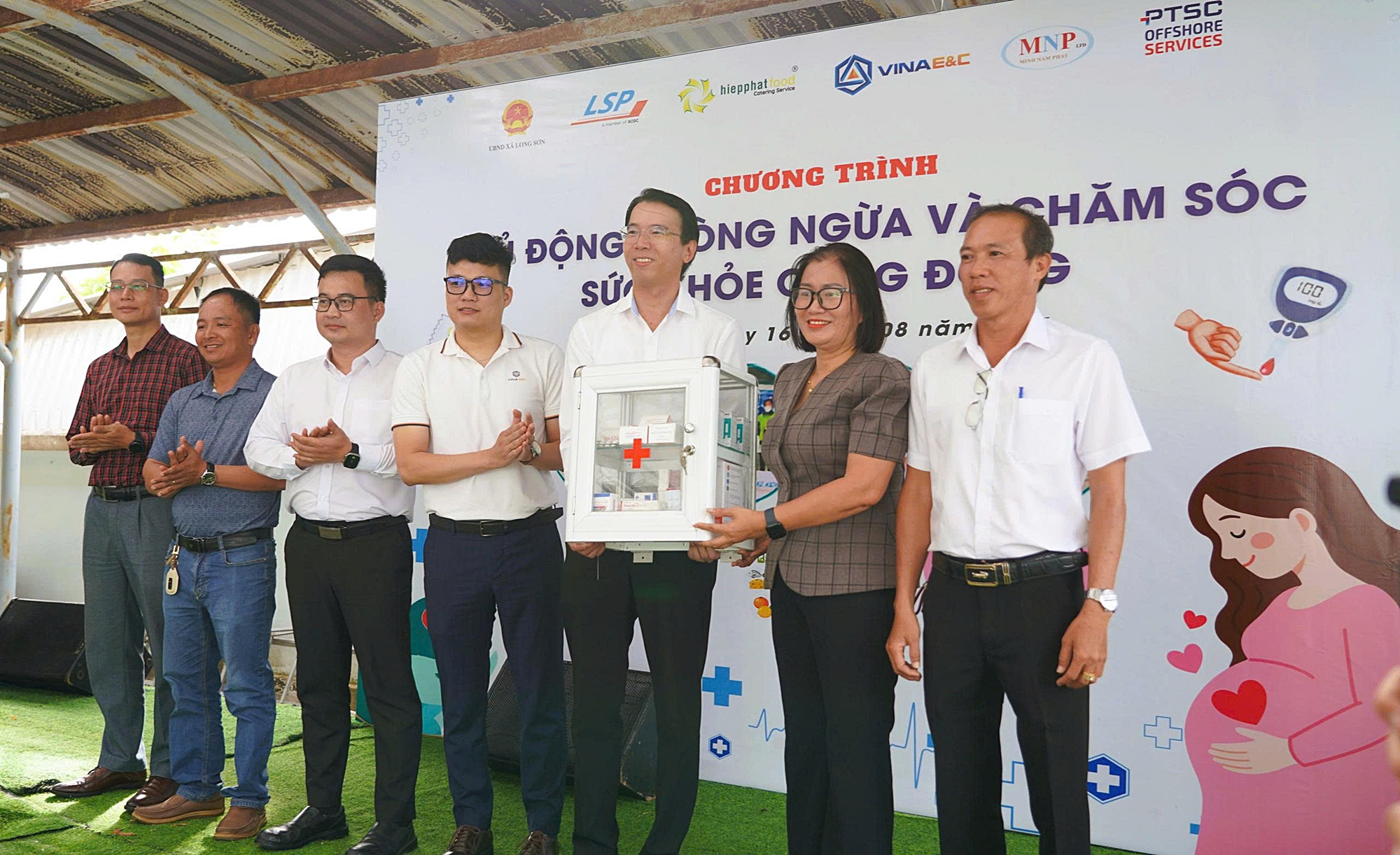Từ khám ban đầu đến chăm sóc dài hạn: Làm thế nào để kết quả khám sức khỏe toàn dân ở TPHCM không ‘dừng lại’?