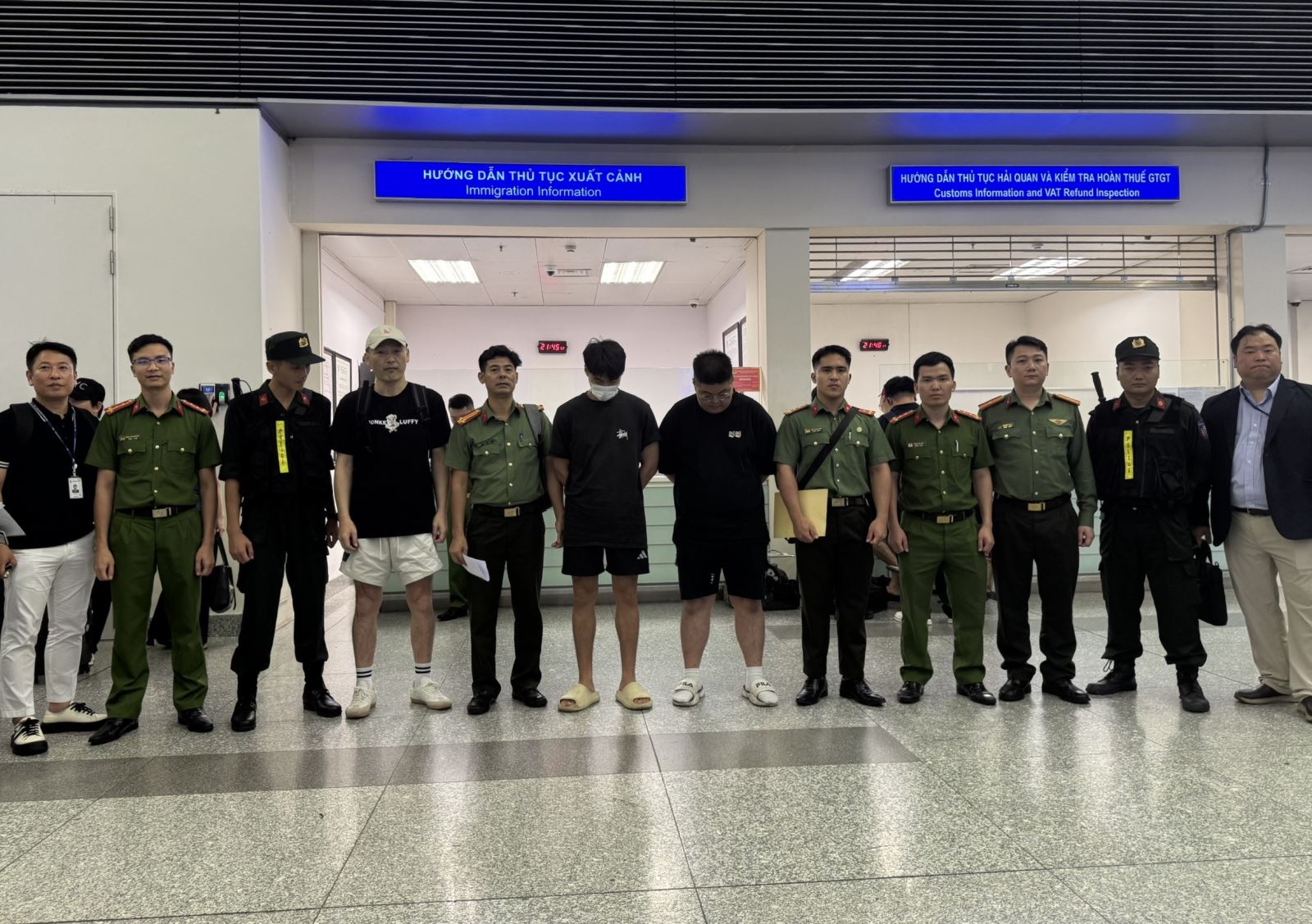 2-17860115445201730186148 8 đối tượng người Hàn Quốc bị truy nã đỏ của Interpol từ Campuchia sang Việt Nam hoạt động - Ảnh 2.