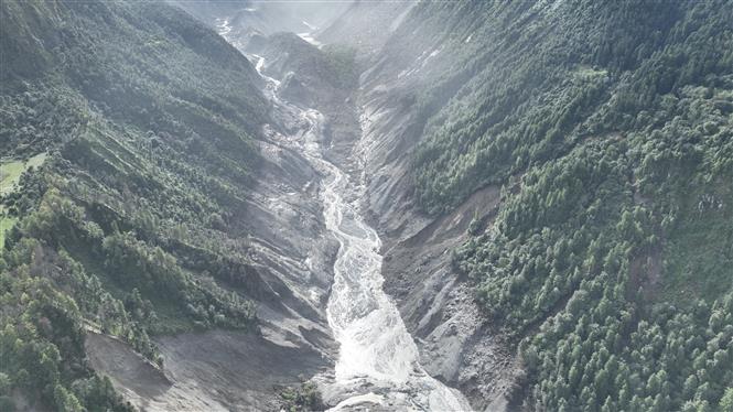 Hồ chắn dòng ở biên giới Nepal–Trung Quốc: cơ chế tạo thành, rủi ro và áp lực cứu hộ sau lũ bùn đá