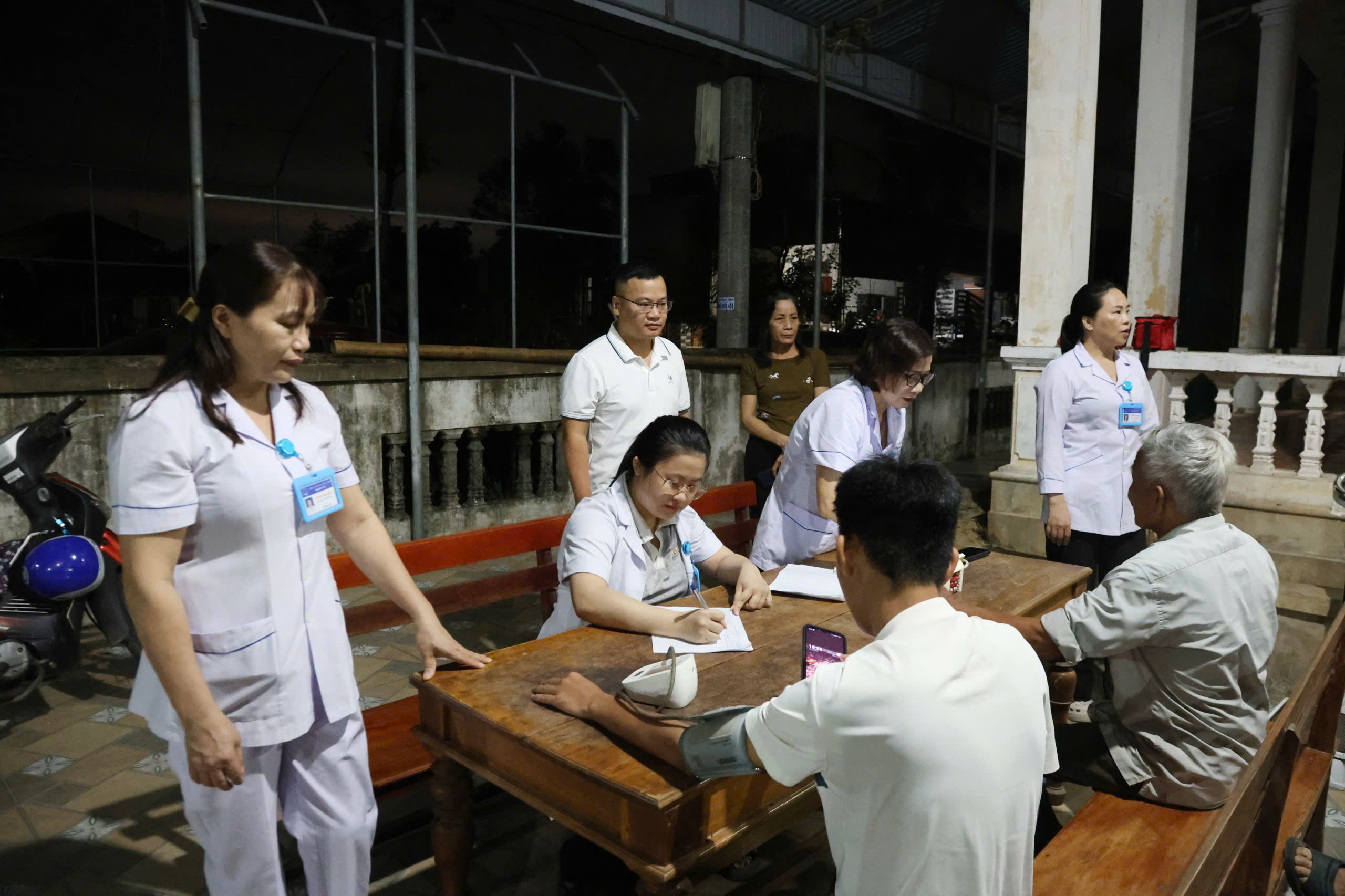 3-17866771249781141212082 Hà Tĩnh đưa khám sức khỏe miễn phí đến tận nhà dân- Ảnh 1.