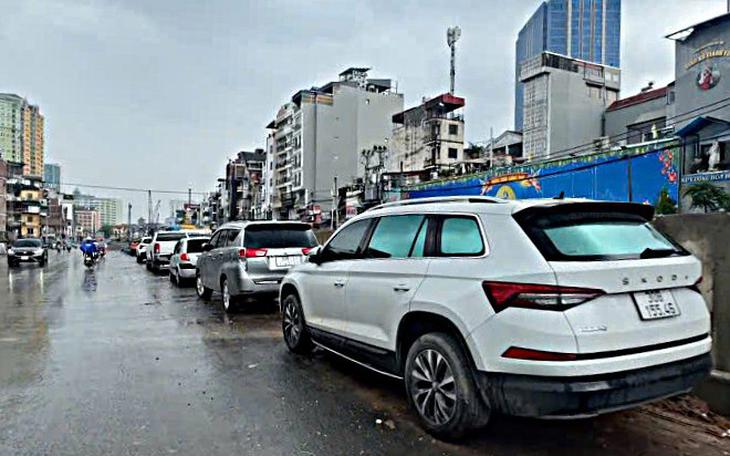 Câu Chuyện Thú Vị Về Giấy Phép Lái Xe Tại Hà Nội