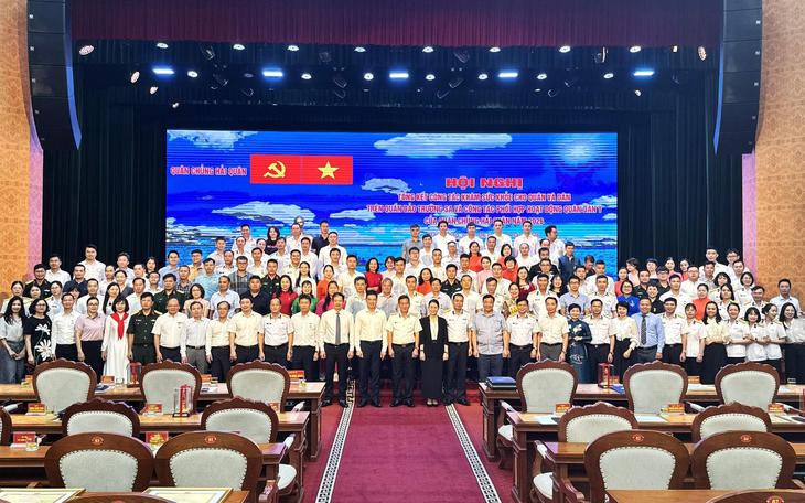 Giám Sát Sức Khỏe Học Sinh TPHCM: Đẩy Lùi Béo Phì và Trầm Cảm - Ảnh 2.