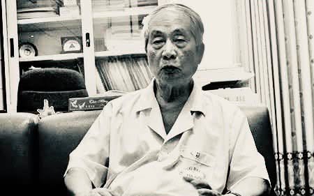 Hàng nghìn học trò chờ ở bệnh viện, trường y xúc động tiễn đưa GS Vũ Văn Đính- Ảnh 7.