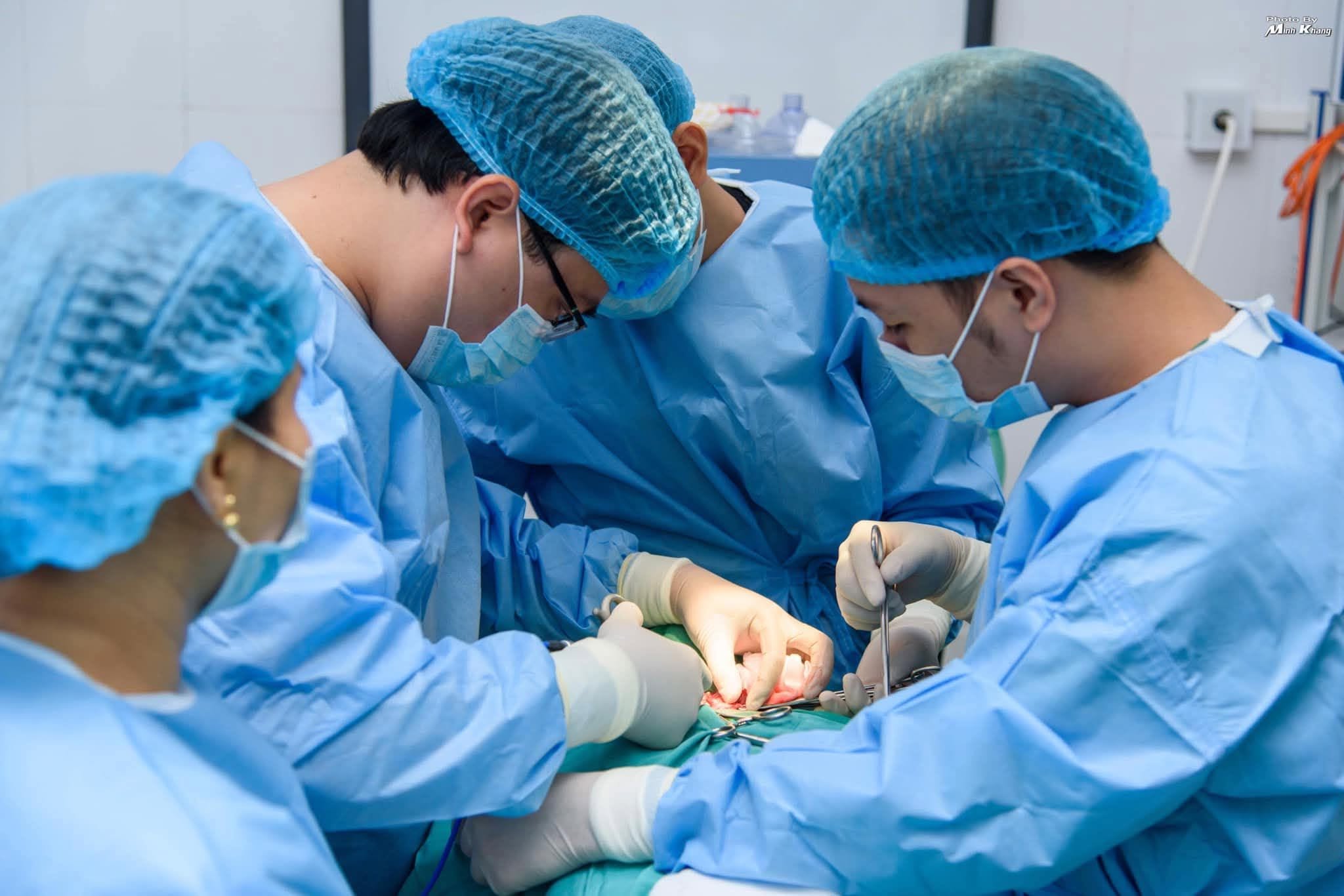 Bệnh viện Phổi Nghệ An thành lập Khoa Ngoại lồng ngực, hoàn thiện điều trị bệnh hô hấp chuyên sâu- Ảnh 4.