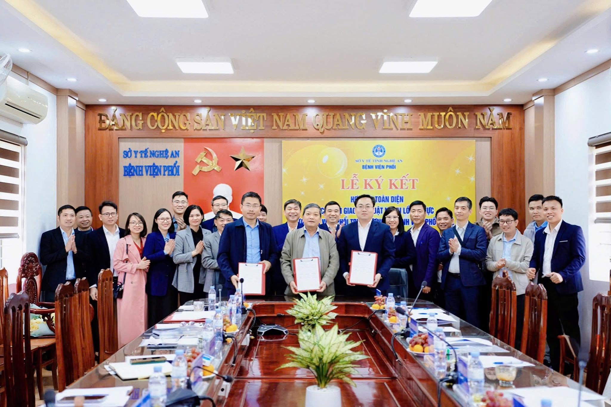Lễ ký kết hợp tác giữa Bệnh viện Phổi Trung ương và Bệnh viện Phổi Nghệ An