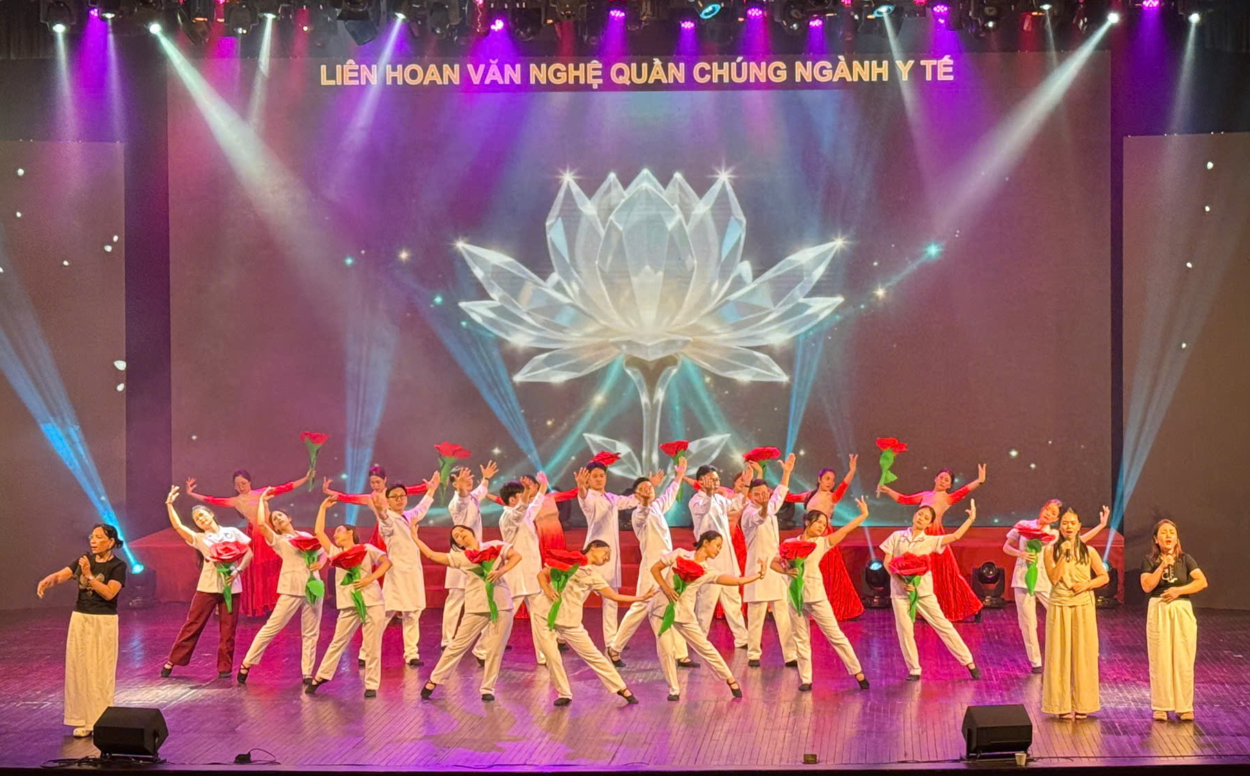 Liên Hoan Nghệ Thuật Quần Chúng Ngành Y Tế Việt Nam: Giao Lưu và Tôn Vinh Văn Hóa Chuyên Ngành