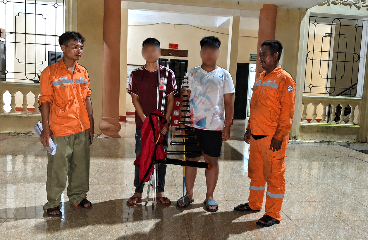 Khi trò chơi trẻ con gây mất điện: vụ thả diều ở Vạn Xuân và những hệ quả