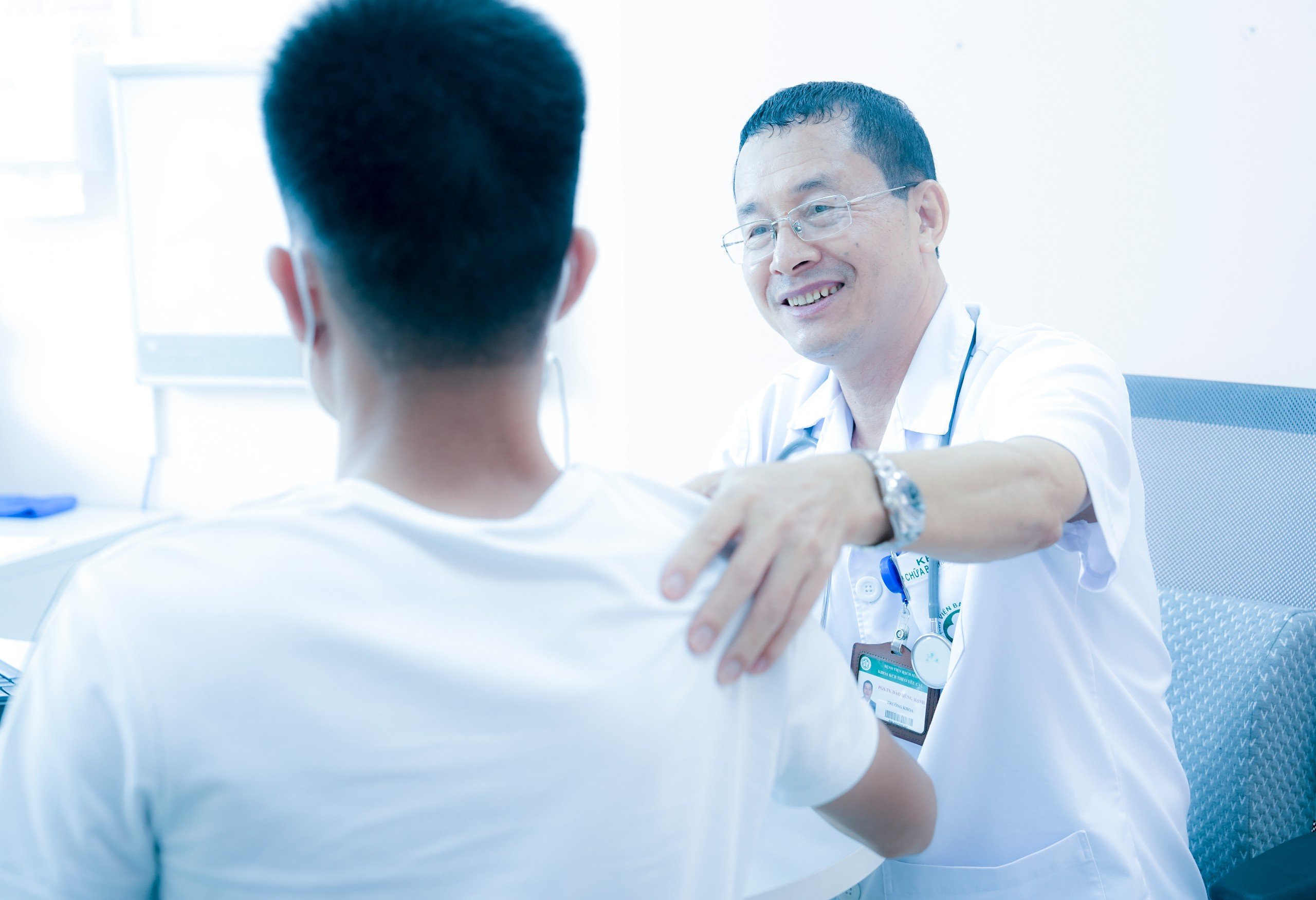 Thời lượng khám bệnh: Bộ Y tế khẳng định không bắt buộc quy tắc 6 phút