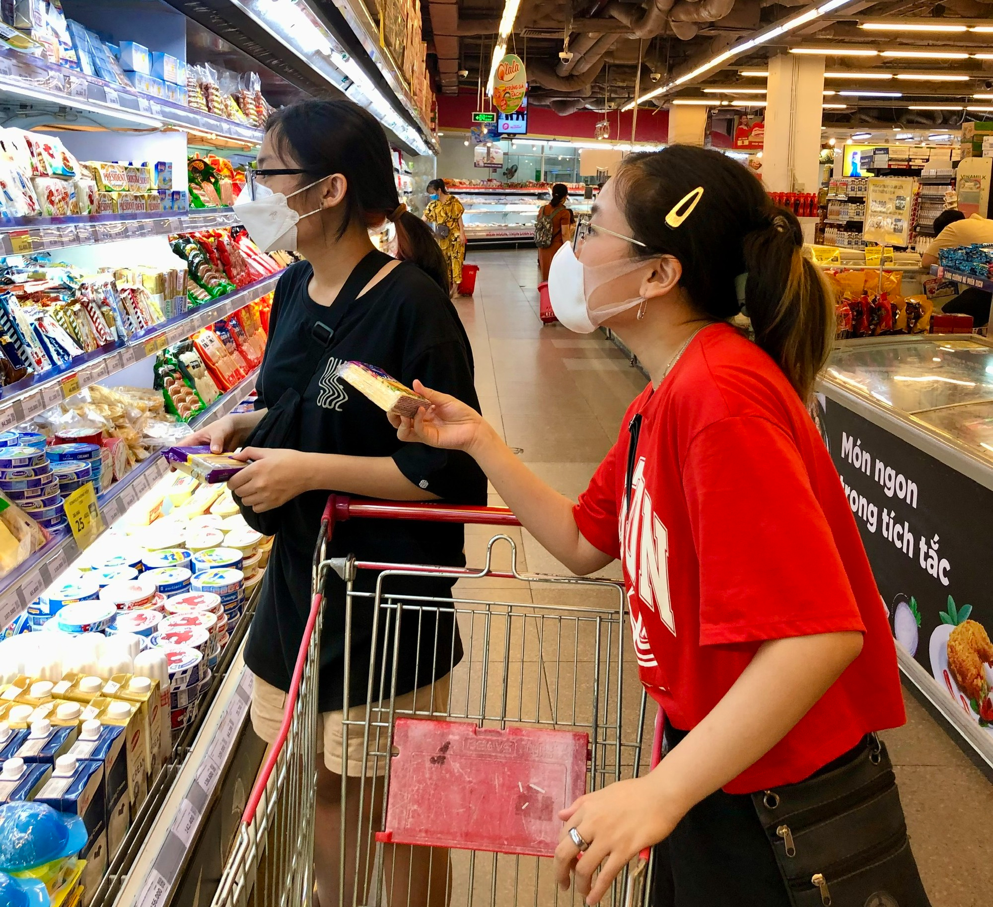Thực phẩm siêu chế biến: Góc khuất đằng sau sự tiện lợi, hấp dẫn - Ảnh 1.