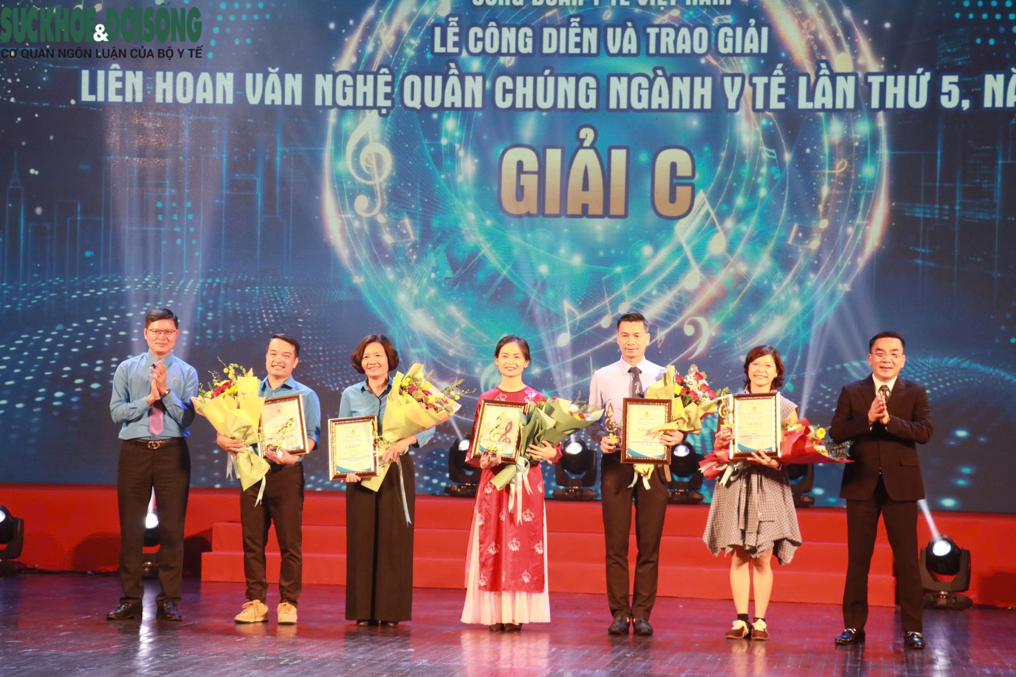 Liên hoan văn nghệ quần chúng