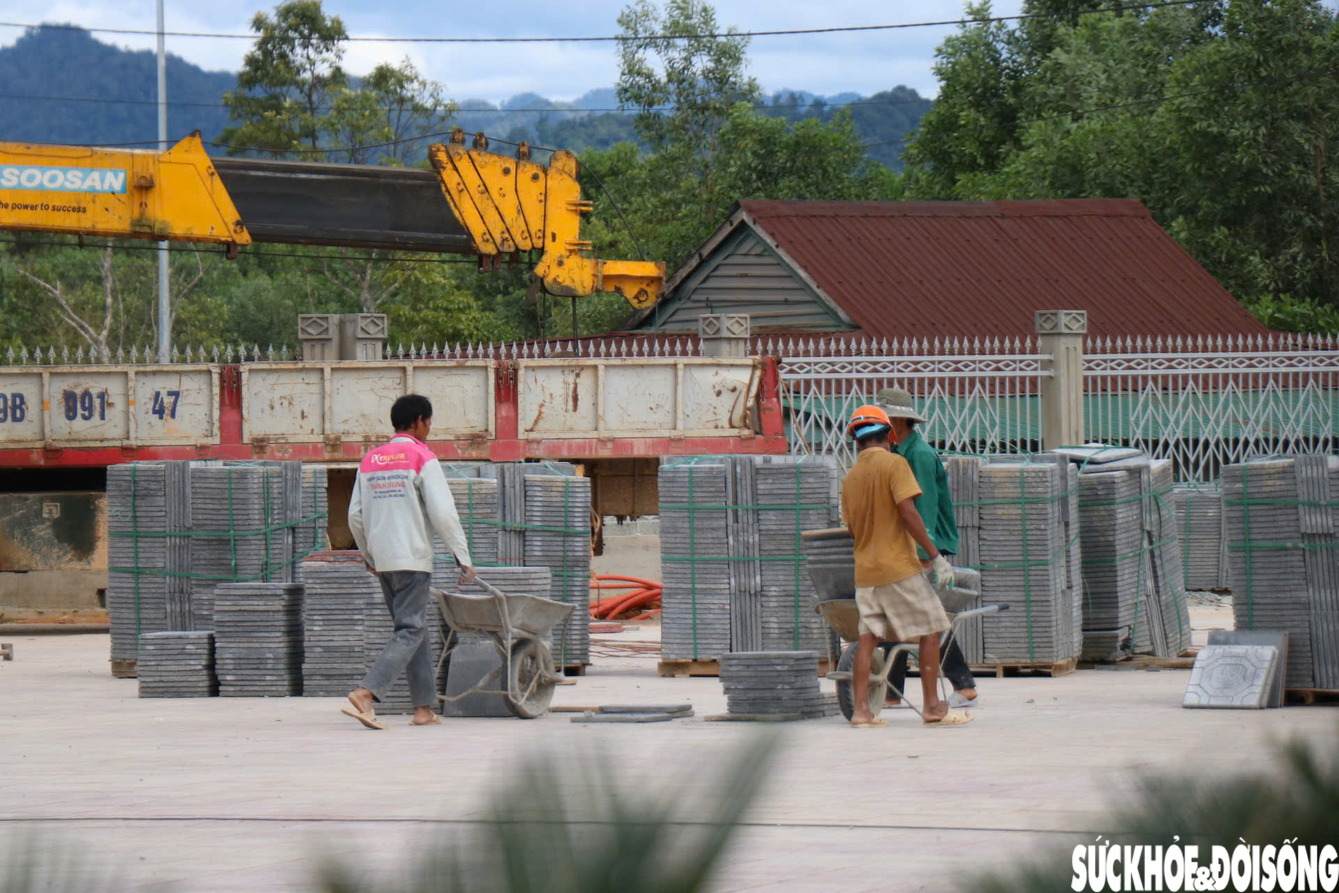 Tiến Độ Xây Dựng Trường Nội Trú Liên Cấp Ở A Lưới: Một Cái Nhìn Gần Gũi