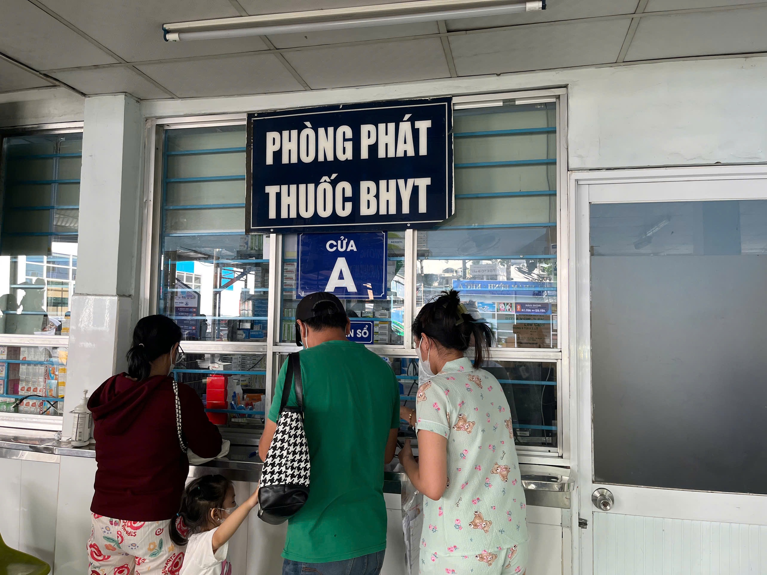 Bộ Y tế nghiên cứu tăng mức hưởng BHYT, bổ sung thuốc ung thư thế hệ mới, sinh học - Ảnh 1.