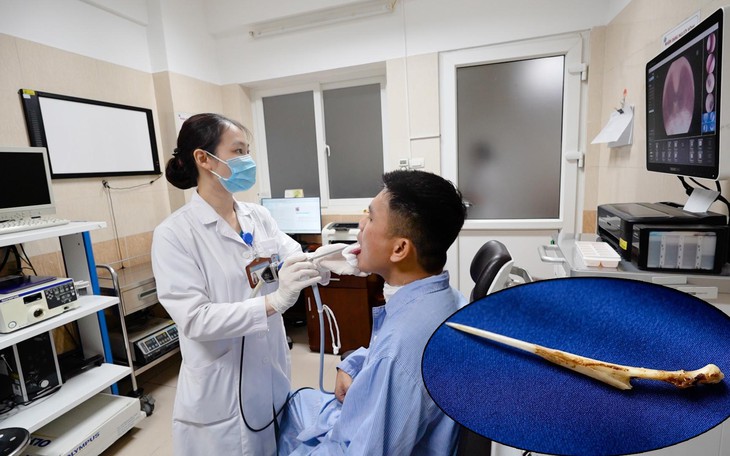 Suýt mang họa vì vô tình uống nước suối khi bơi- Ảnh 1.