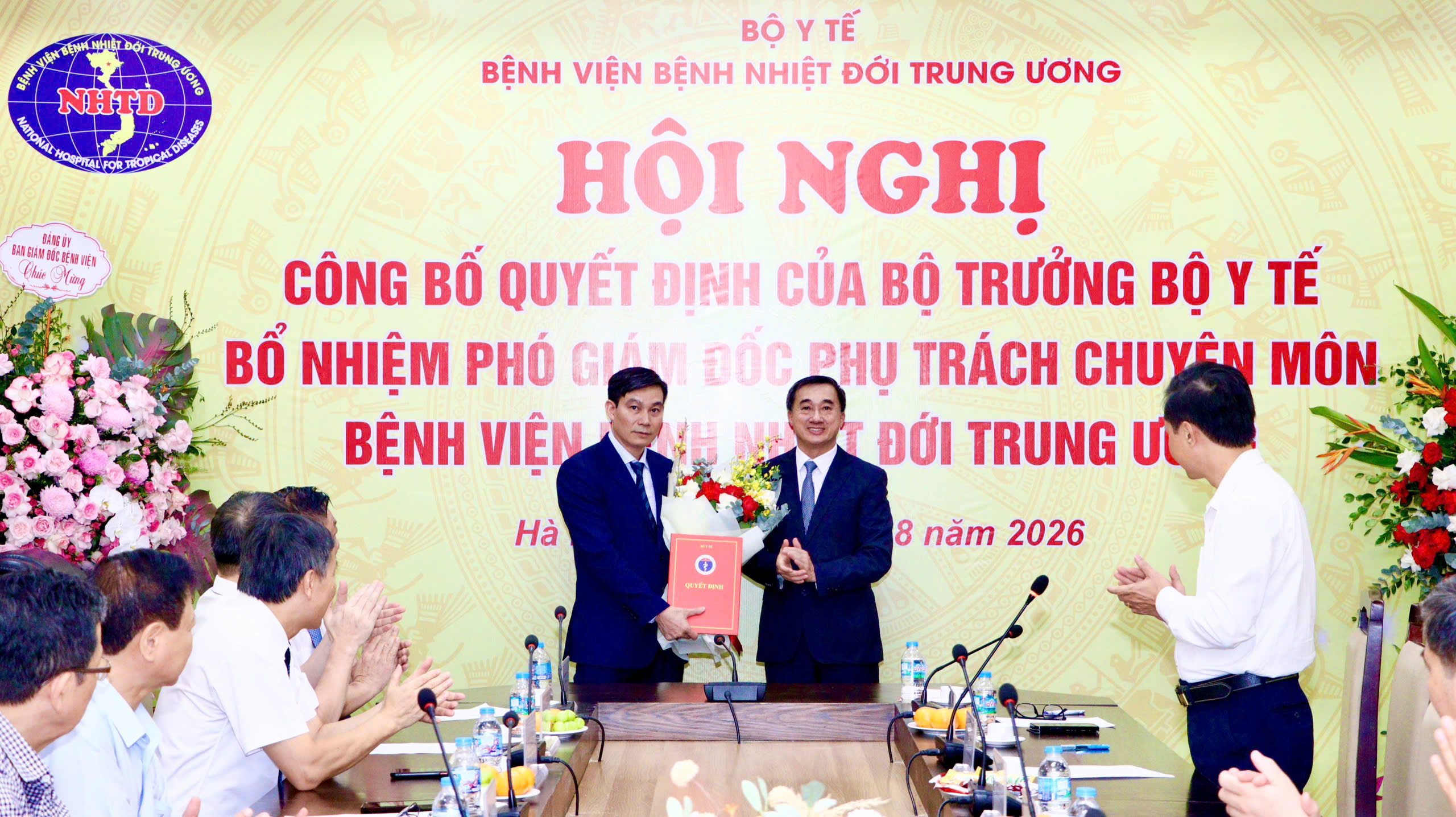 bo-nhiem-pgd-bv-benh-nhiet-doi-trung-uong-1786523854263463775071 Bộ Y tế bổ nhiệm Phó Giám đốc phụ trách chuyên môn Bệnh viện Bệnh Nhiệt đới Trung ương - Ảnh 1.