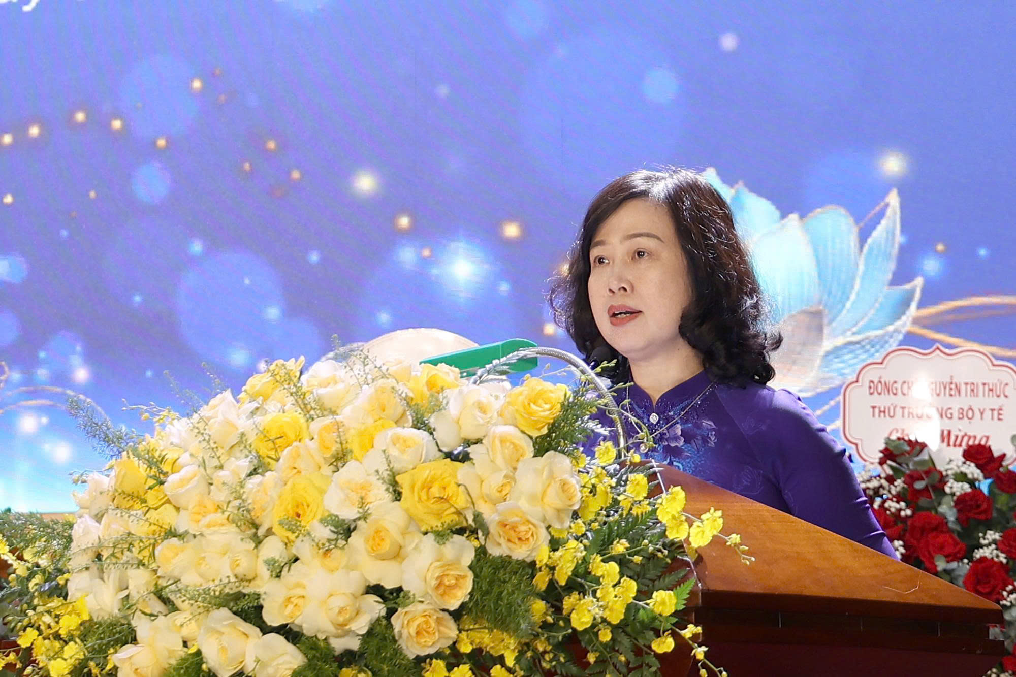 Bộ trưởng Đào Hồng Lan
