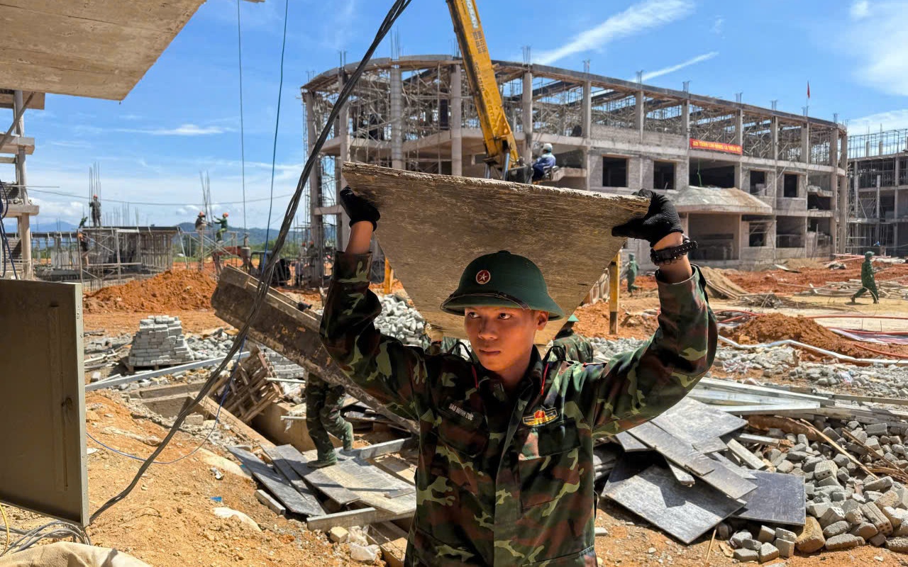 Vinh Danh Những Gương Mặt Xuất Sắc Trong Lực Lượng Quân Đội