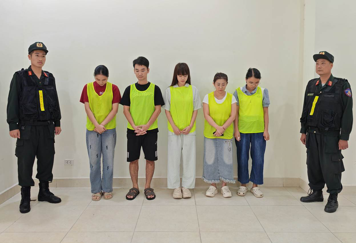 Khởi tố đường dây quảng cáo Loramen: Những gì công an Hà Nội làm rõ