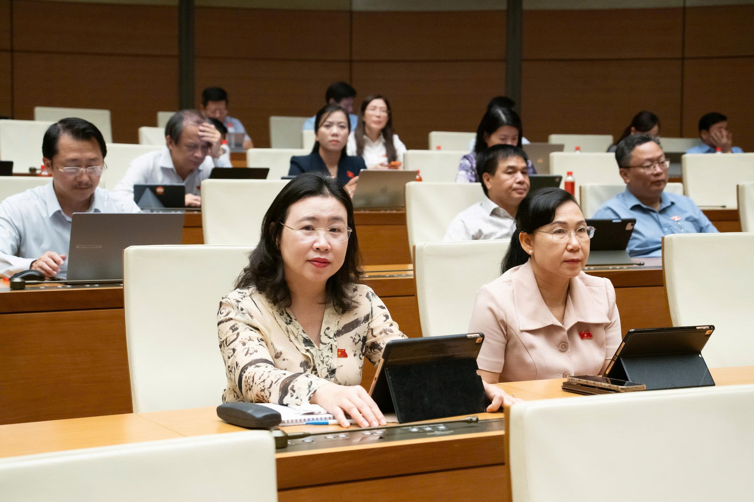dbqh-17861633129571018828958 Các ĐBQH tham dự kỳ họp. Ảnh: Media Quốc hội