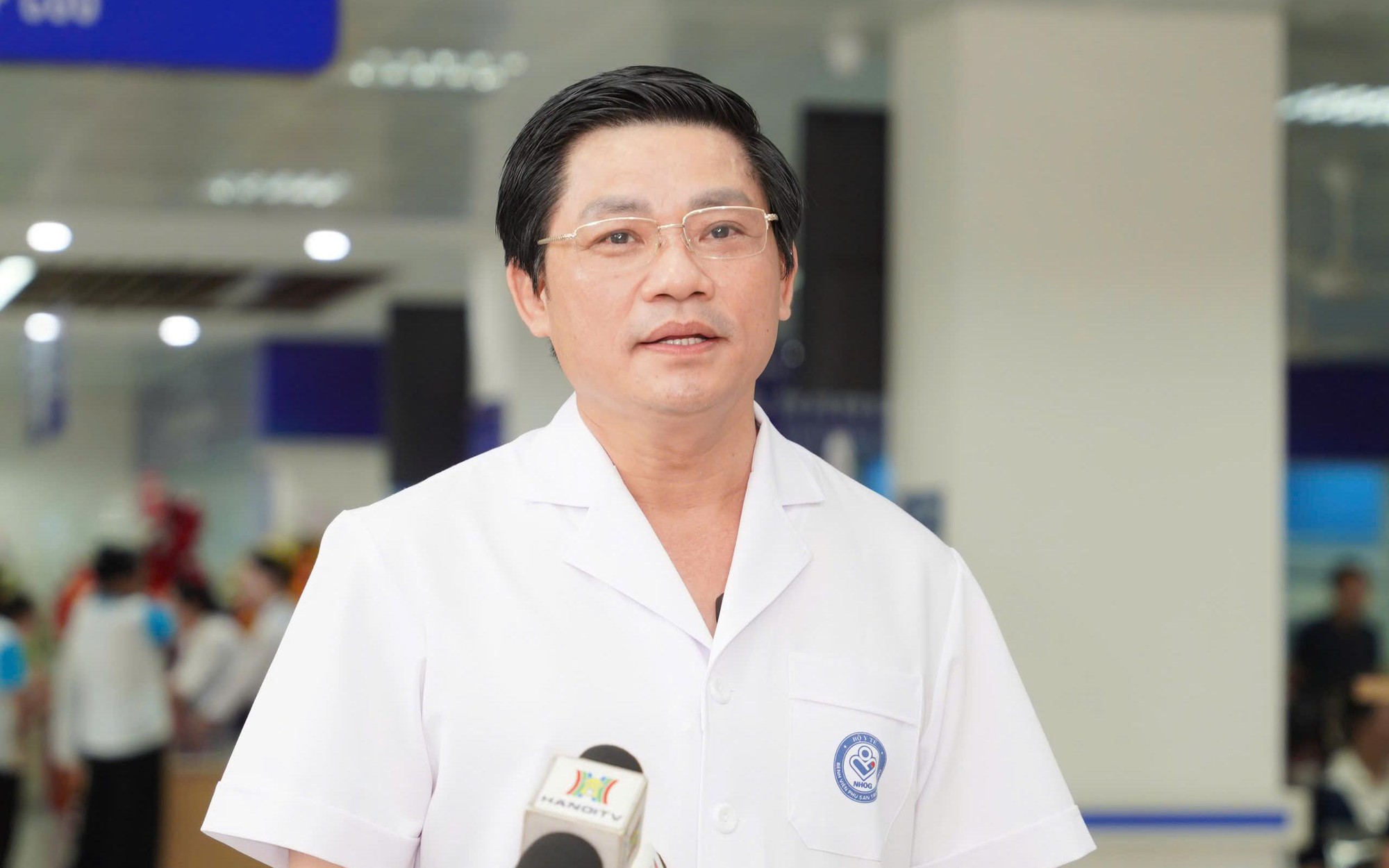 Bé trai đầu tiên chào đời tại Cơ sở 2 - Ảnh 6.