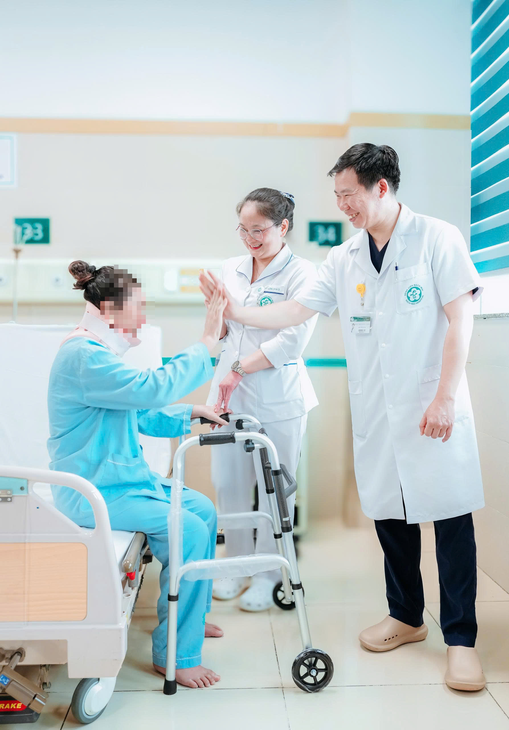 Hành Trình Tìm Lại Cuộc Sống Sau Biến Chứng Sau Sinh Của Người Mẹ Lào