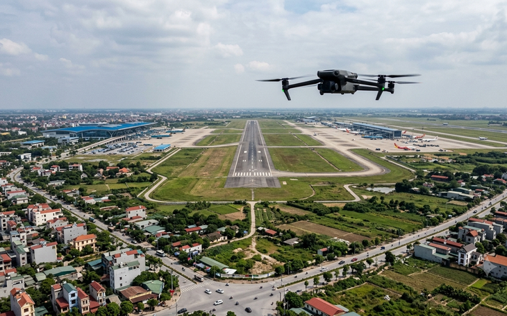Sự Cố Flycam Gần Sân Bay Nội Bài: Điều Cần Biết