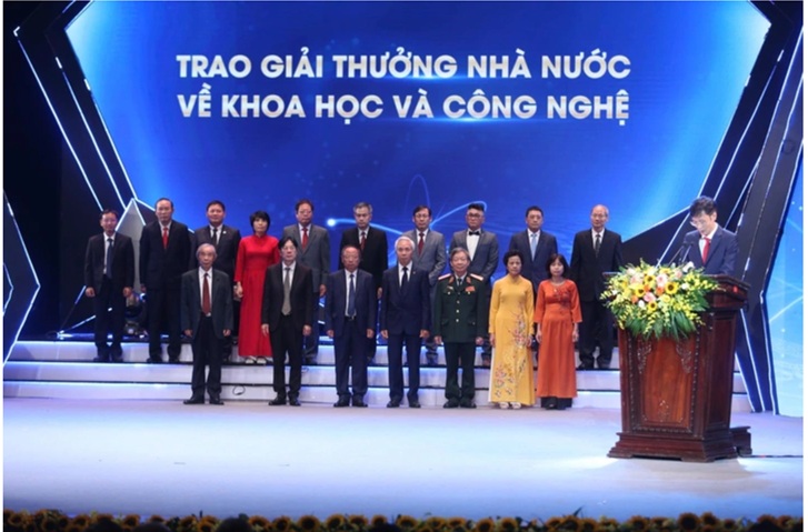 Danh Sách Các Chuyên Gia Y Tế Trong Hội Đồng Giải Thưởng Khoa Học