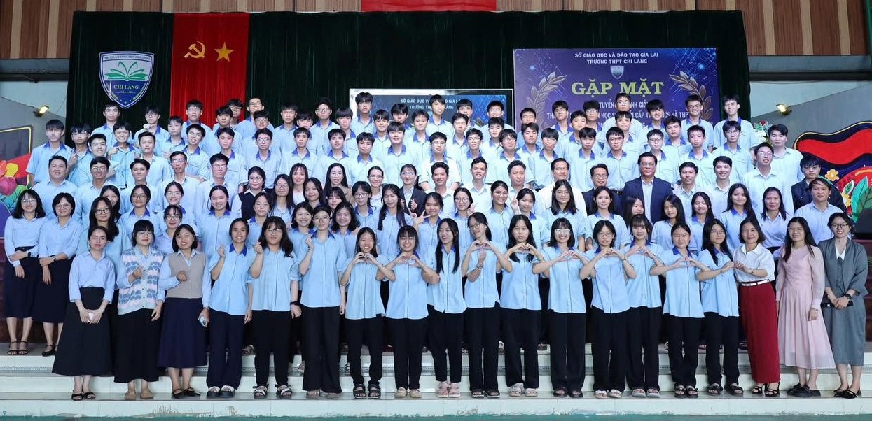 hinh-1-1786674953182160634015 Trường học được học sinh, phụ huynh yêu quý vì đào tạo chất lượng, toàn diện- Ảnh 1.