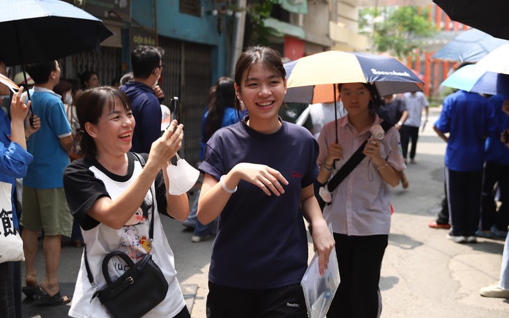 Hà Nội Nhiệt Độ Ghi Nhận Gần 39 Độ C- Ảnh 2.