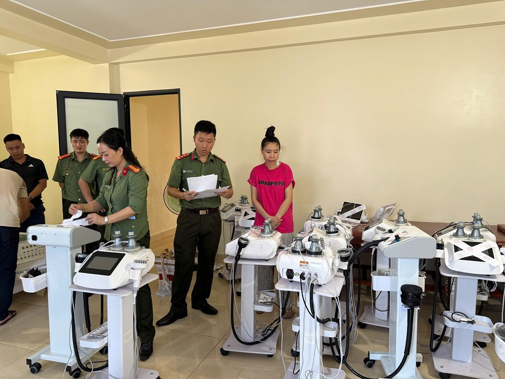 Khi spa biến thành phòng khám: Thách thức quản lý hơn 4.000 cơ sở y, dược tư nhân ở Nghệ An