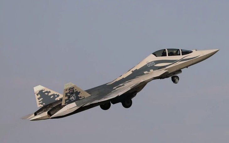 UAV Su-75 có thể hỗ trợ tiêm kích Su-57D UAV Su-75