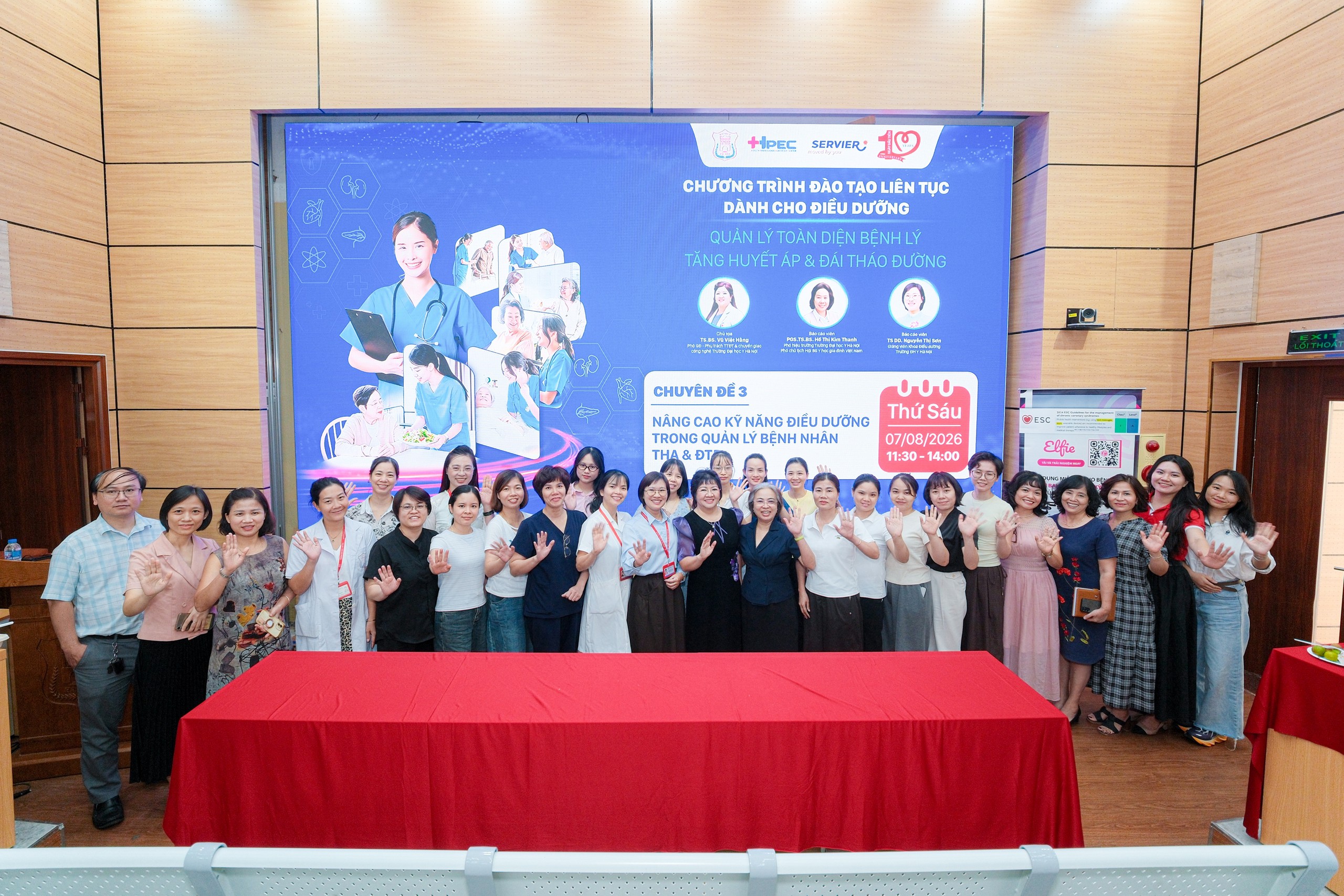 Đào Tạo Liên Tục Điều Dưỡng: Nâng Cao Kỹ Năng Quản Lý Bệnh Mạn Tính