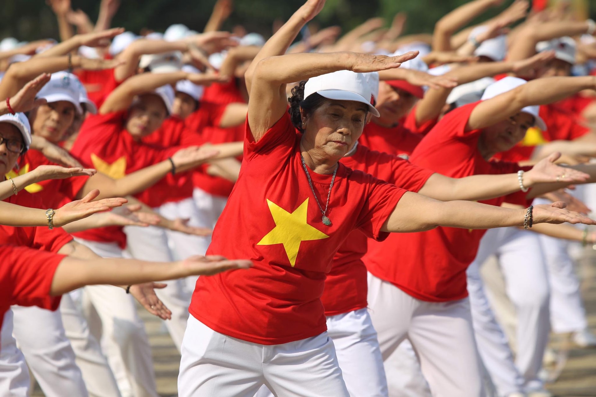 Khuyến khích vận động trong cộng đồng