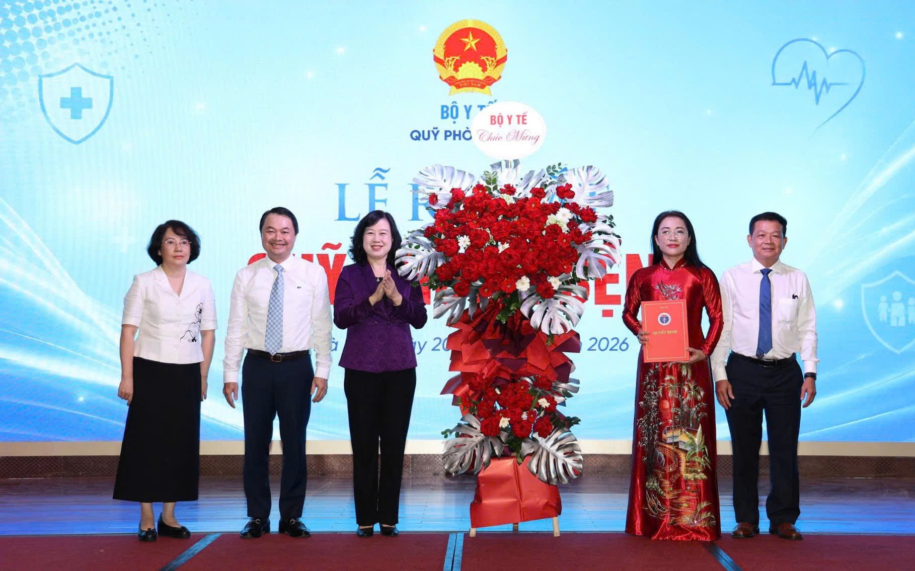 Tiêm chủng theo vòng đời: Chủ động phòng bệnh, bảo vệ sức khỏe cộng đồng- Ảnh 3.