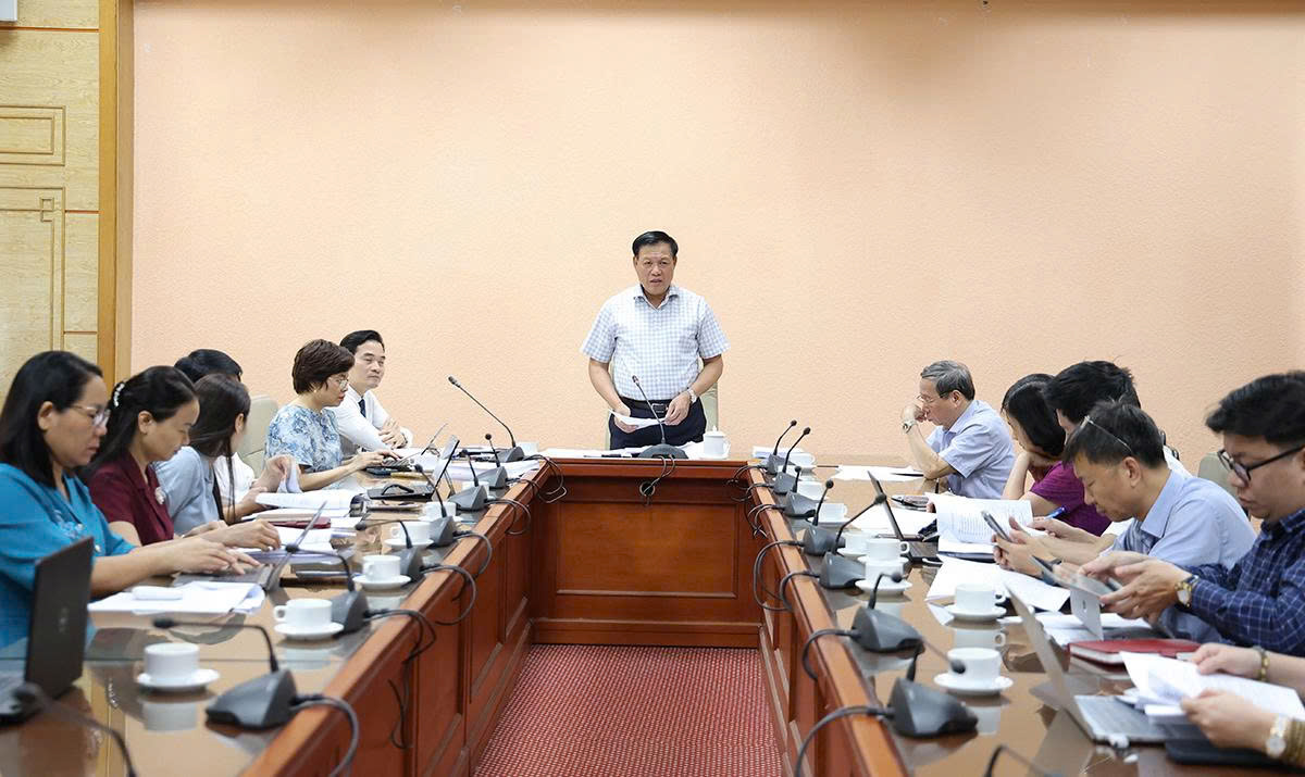 Cập Nhật Luật An Toàn Thực Phẩm: Định Hướng Mới Trong Quản Lý và Kiểm Tra