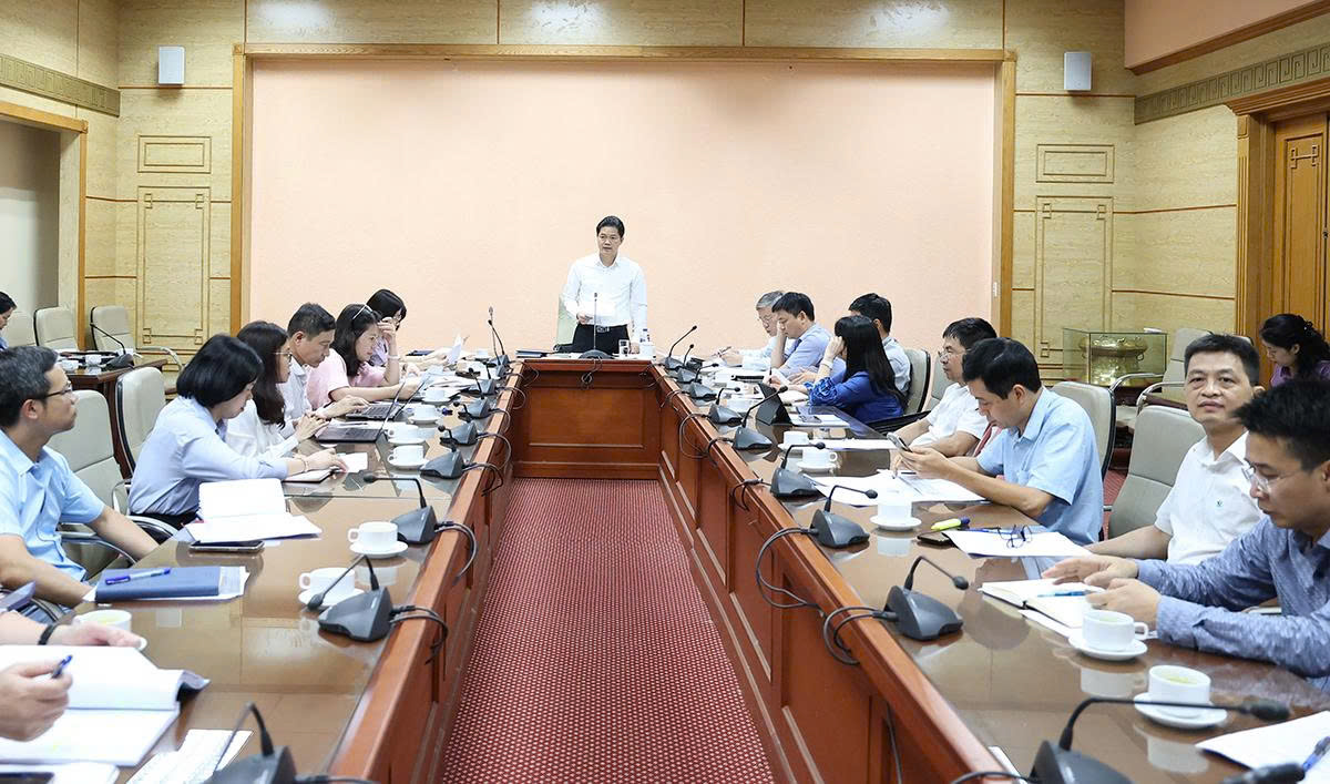 Đề Xuất Mới Về Quyền Lợi Bảo Hiểm Y Tế: Đánh Giá Cân Nhắc Đầu Tư An Sinh Xã Hội