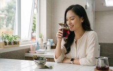 7 Dấu Hiệu Cảnh Báo Da Bạn Đang Lão Hóa Sớm Hơn Bình Thường