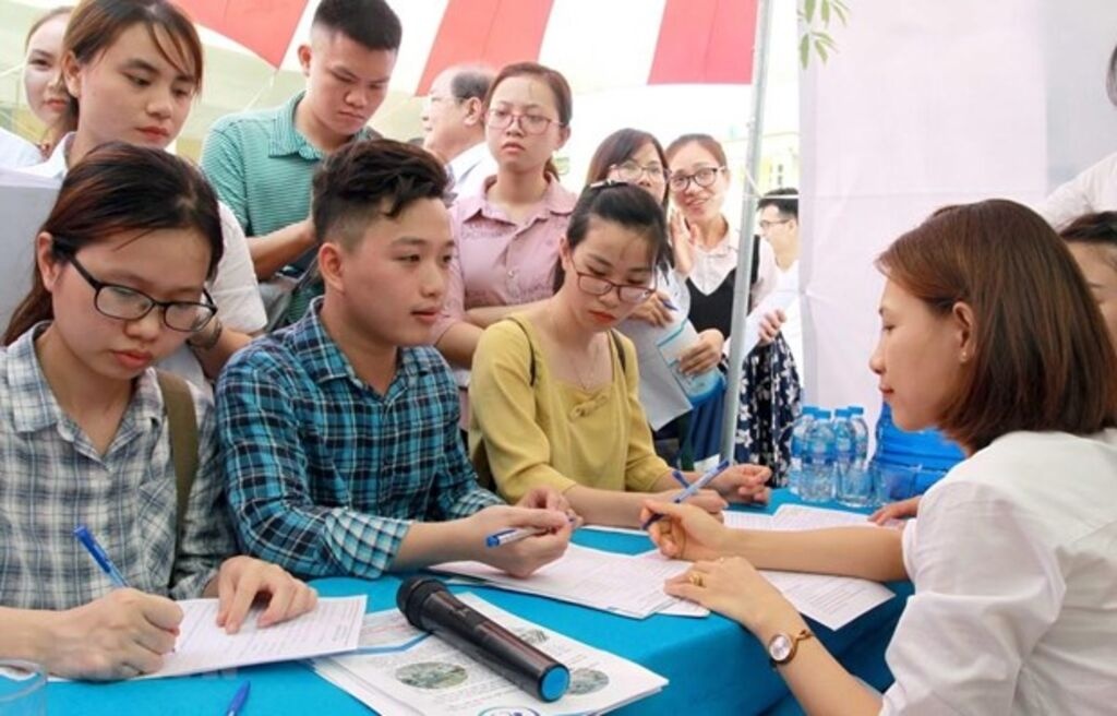 Chiến Lược Đổi Mới Để Tạo Ra Việc Làm Bền Vững Tại Việt Nam