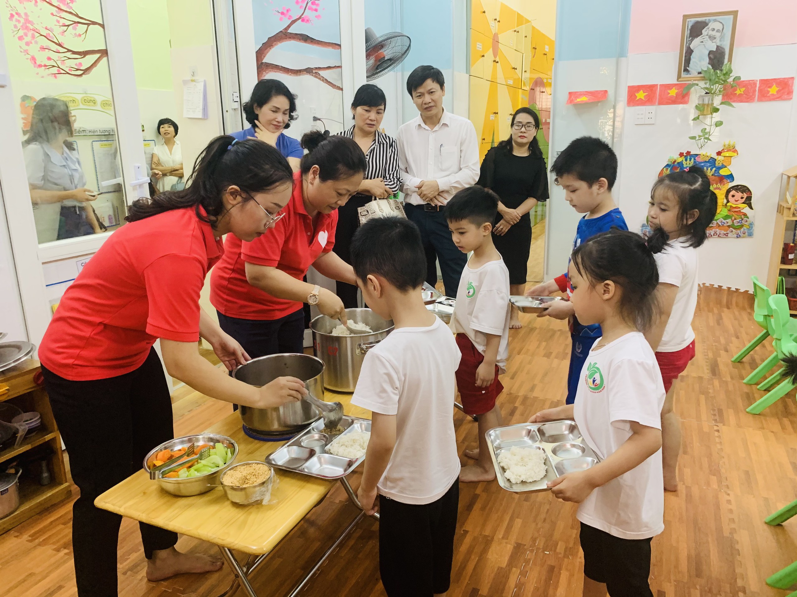 Xây Dựng Luật Dinh Dưỡng Học Đường: Chìa Khóa Cho Thế Hệ Tương Lai Khỏe Mạnh - Ảnh 3.