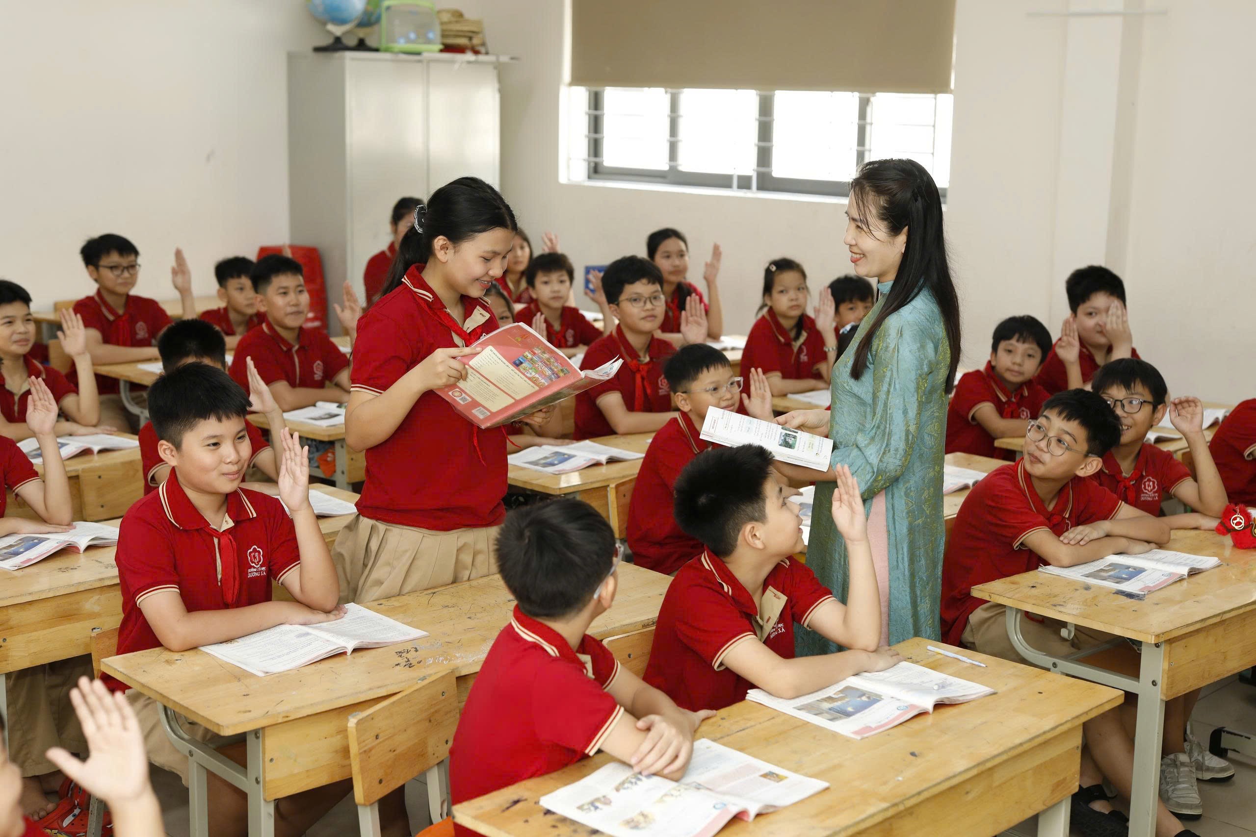Học sinh công lập tựu trường sớm nhất từ ngày 22/8- Ảnh 1.