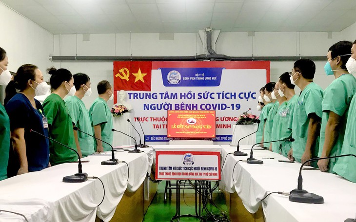 Lễ Kết Nạp Đảng Tại Khu Tưởng Niệm Gạc Ma - Ảnh 3.