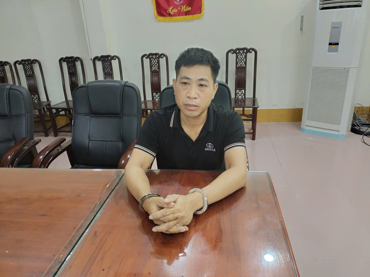 quyet-bi-bat-1788399521305303381064 Bắt Nông Văn Quyết sau 21 năm lẩn trốn vì chém người trọng thương - Ảnh 1.